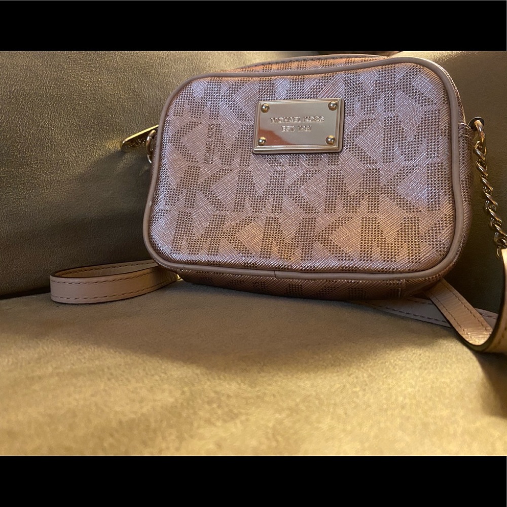 Michael Kors Crossbody